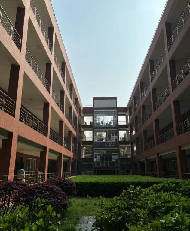 太原理工大学图书馆